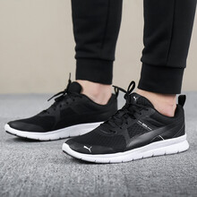 彪馬（Puma）跑步鞋365268-01/黑色 