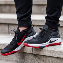 耐克（NIKE）籃球鞋黑色亮白體育紅AA3820-006 40，43.5