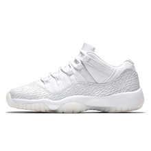 耐克（NIKE）籃球鞋897331-100 白色（輕微出樣） 