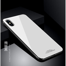 簡(jiǎn)約蘋(píng)果手機殼，打造時(shí)尚女神