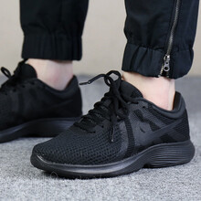 耐克（NIKE）跑步鞋黑色908999-002減震輕便 38
