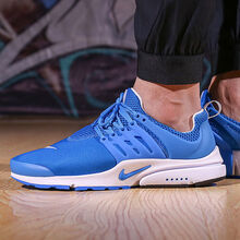 耐克（NIKE）跑步鞋848187-401 40