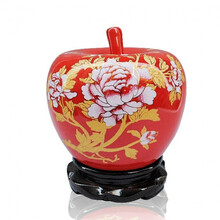 客廳裝修，木質(zhì)家居擺件來(lái)點(diǎn)綴