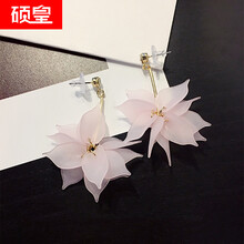 氣質(zhì)耳飾，讓你優(yōu)雅美翻天