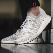 阿迪達斯（Adidas）跑步鞋CQ2390 