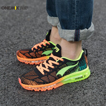 玩覓跑步鞋黑/瑩光綠 