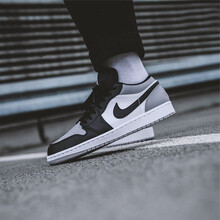 耐克（NIKE）籃球鞋伯爵553558-110 