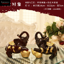 精美歐式擺件，打造溫馨客廳氛圍