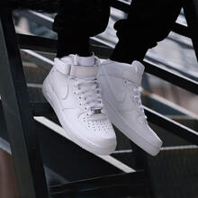 耐克（NIKE）板鞋純白中幫315123-111 
