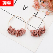立體花耳環(huán)
