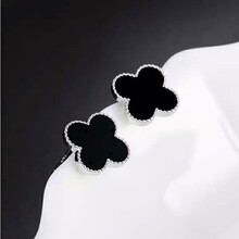 時(shí)尚耳飾，打造你的美少女