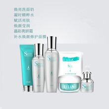 LiLiA套裝/禮盒美白，控油平衡，細致毛孔，舒緩鎮(zhèn)靜，提拉緊致，保濕，淡斑，補水，深層清潔