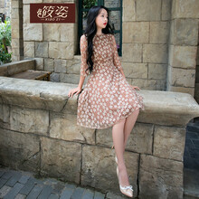 筱姿 純色 荷葉邊，紗網(wǎng)，蕾絲 連衣裙