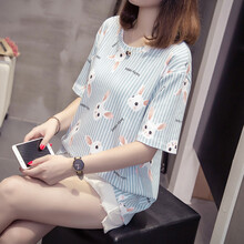 印花短袖，打造清新少女風