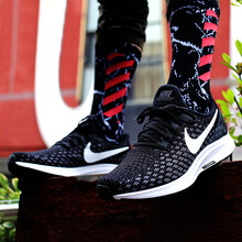 耐克（NIKE）跑步鞋942851-001/主推 黑白配色 