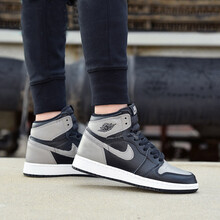 耐克（NIKE）籃球鞋元年影子黑灰女575441-013 