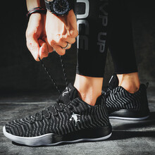 玩力籃球鞋黑貓8608黑色 