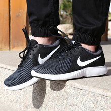耐克（NIKE）跑步鞋2018春季新款908988-001緩震輕便 39