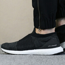 阿迪達斯（Adidas）跑步鞋BB6311 