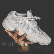 adidas 阿迪達(dá)斯跑步鞋灰色DB2908五天左右發(fā)貨 