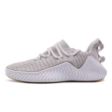 阿迪達斯（Adidas）跑步鞋B75780 36，37，38，41，42，43