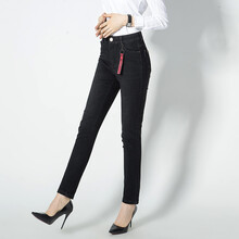 極簡(jiǎn)風(fēng)牛仔褲，穿出你的優(yōu)雅范