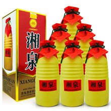 老友相聚，醇香白酒讓你回味無窮