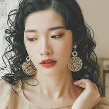 歐美金屬耳環(huán)