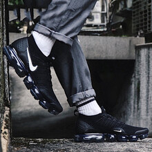 耐克（NIKE）跑步鞋942842-001 42.5