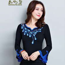 盛林鳥 亮片，刺繡，立體裝飾 短袖 T恤 女 V領(lǐng)