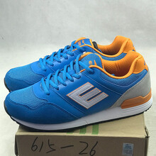 時(shí)尚系帶跑鞋，運動(dòng)更舒適