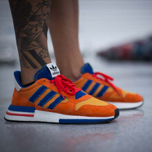 阿迪達斯（Adidas）跑步鞋悟空D97046  