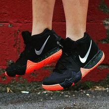 耐克（NIKE）籃球鞋黑色金屬銀943807-010 42