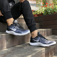 耐克（NIKE）跑步鞋AA7397-001 黑/灰 