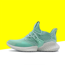 阿迪達斯（Adidas）跑步鞋D97283 36，38.5，37，38，39，36.5