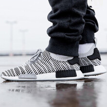 阿迪達斯（Adidas）跑步鞋R1 STLT黑白CQ2387 