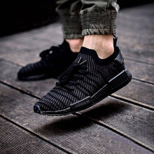 阿迪達(dá)斯（Adidas）跑步鞋R1 STLT黑武士CQ2391 