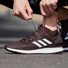 阿迪達斯（Adidas）跑步鞋G26431 41