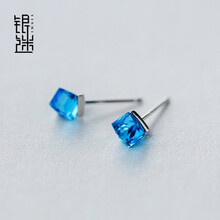 精致耳釘，讓你的少女心十足