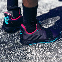 阿迪達斯（Adidas）籃球鞋黑紫G54768 