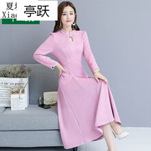 純色毛呢外套，打造優(yōu)雅女人味
