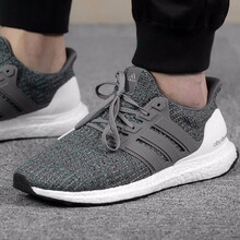 阿迪達(dá)斯（Adidas）跑步鞋CP9251 