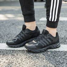 阿迪達斯（Adidas）跑步鞋DA9359-18冬季 