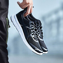 PUMA跑步鞋365268-01  