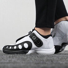 耐克（NIKE）籃球鞋AR4342-100/佩頓3 黑白手套 