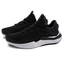 NIKE跑步鞋AO1733-001 42