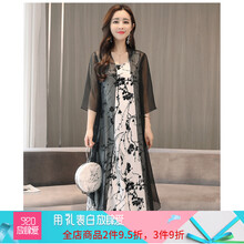 飄逸長裙，打造優(yōu)雅小臉