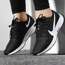 耐克（NIKE）跑步鞋AQ2210-004 