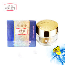 告別油膩，補水洗面奶來助力