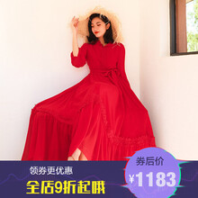 微胖女神，純色連衣裙更吸睛